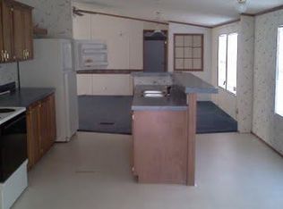 1414 Air Base Rd, Tye, TX 79563