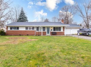 45473 Fielding St, Macomb, MI 48042