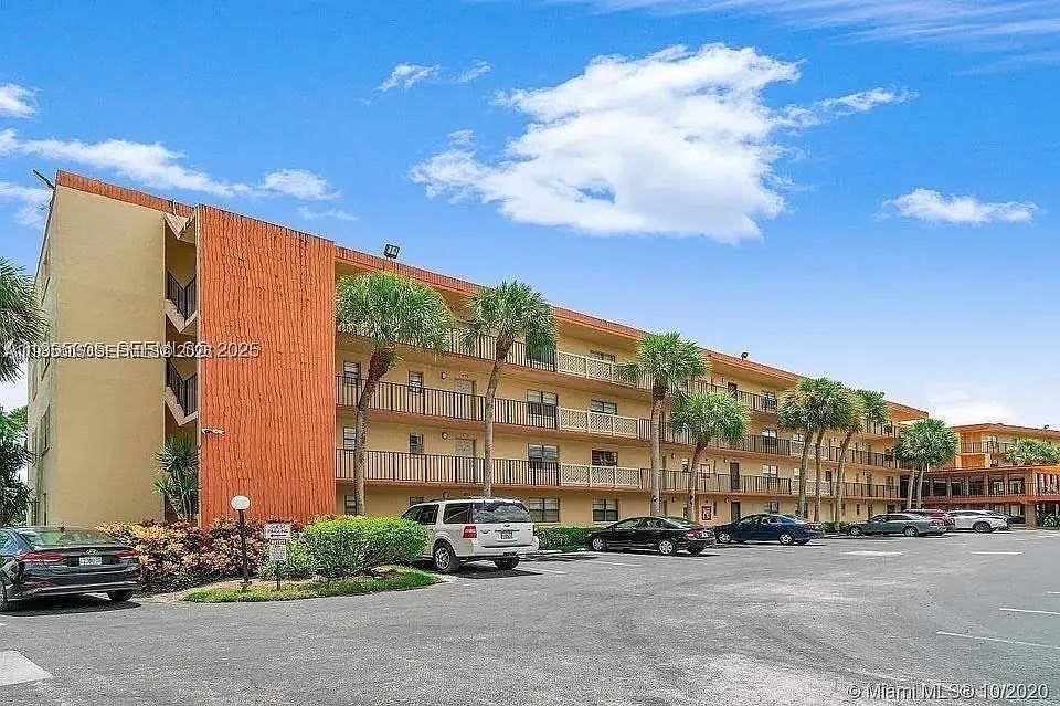 Isle Of Sandalfoot Condo — Photo 1