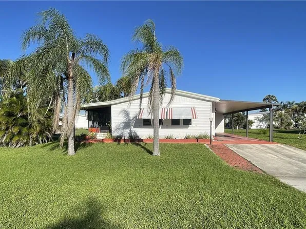 26261 Squire LN, BONITA SPRINGS, FL 34135