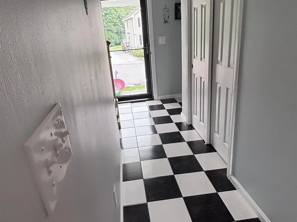 114 Morning Glory Drive, Manchester, NH 03109