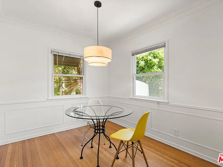 8020 Regis Way — Photo 5