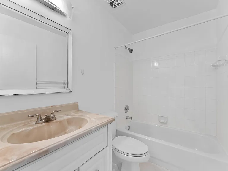 15350 NW 6th Ct — Photo 25