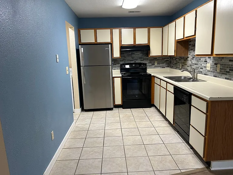 1431-1433 N Dawn Dr — Photo 5
