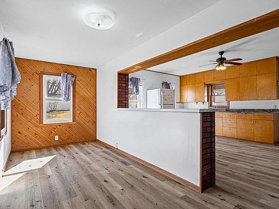 3rd image of 24073 Burrows ROAD