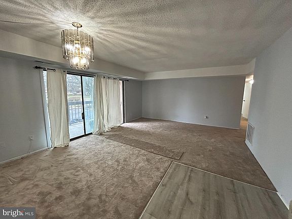 5th image of 3810 Laramie Pl APT D