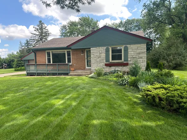 14165 Regis St, Brookfield, WI 53005