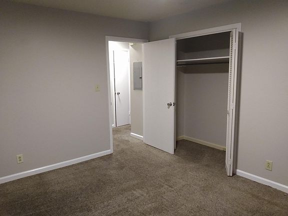 3rd image of 360 Ryder Ave APT A