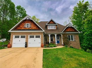 5000 Dempsey Dr, Cross Lanes, WV