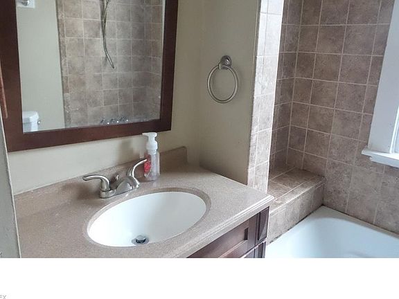 2nd image of 31420 Lake Shore Blvd