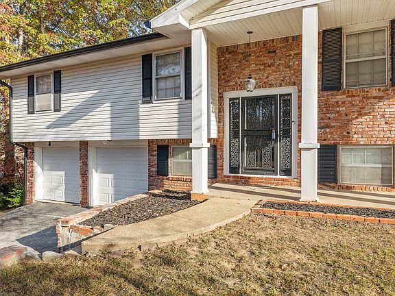 5th image of 4725 Briarwood Cir