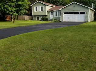 4118 Genie Dr NW, Andover, MN 55304