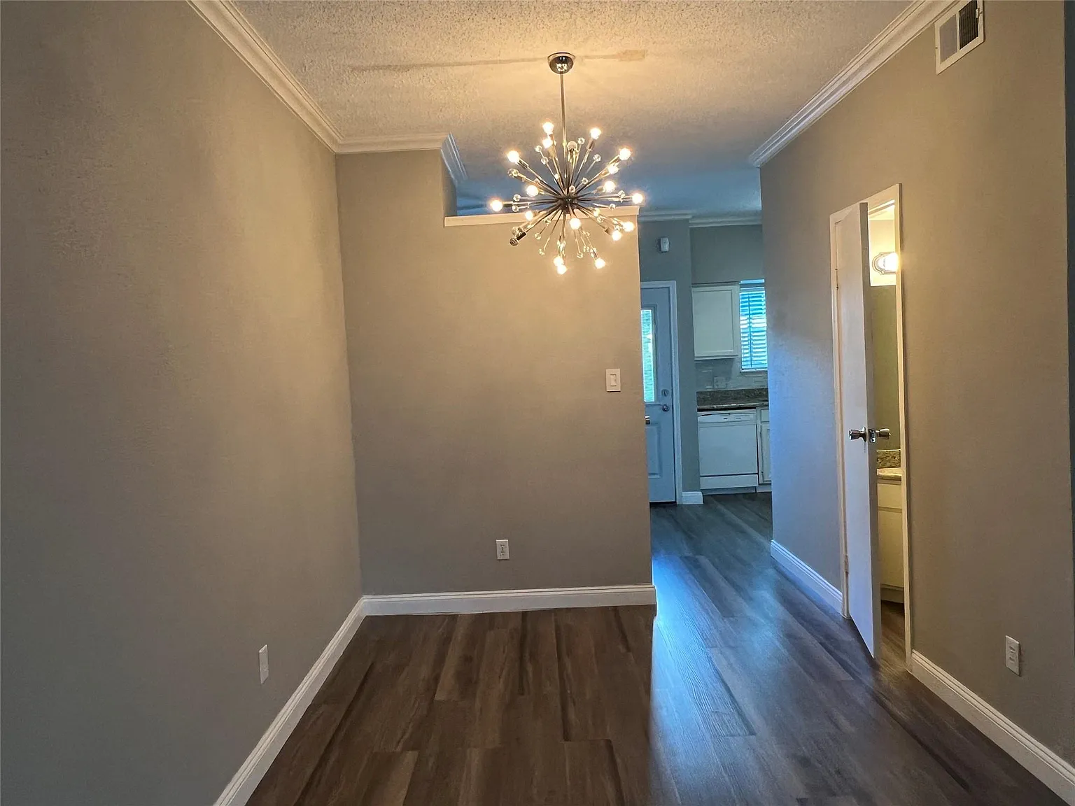 7575 Cambridge St — Photo 4
