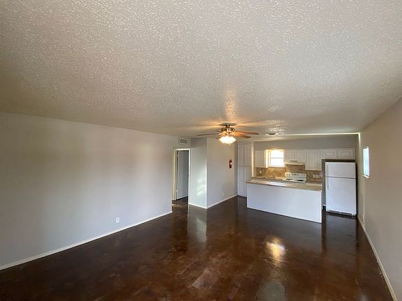 2nd image of 2909 San Antonio St APT 10
