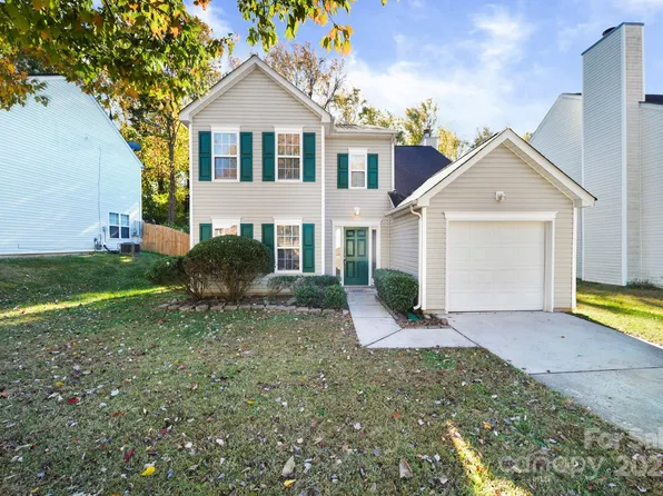 1424 Griers Grove Rd, Charlotte, NC 28216