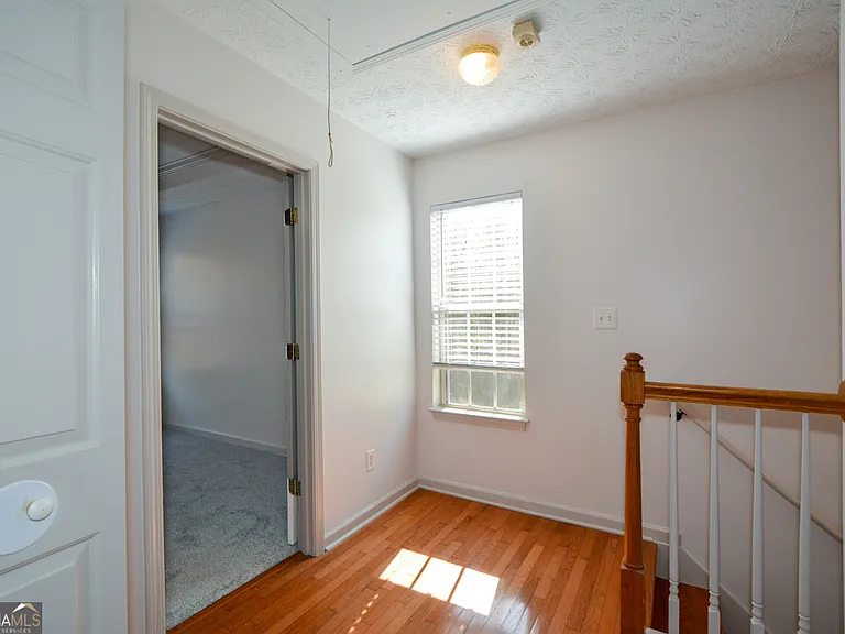 5460 Hampton Ct — Photo 24