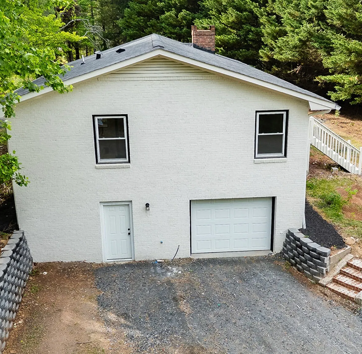 3 bed, 1302 sqft, $2,000 — Photo 2