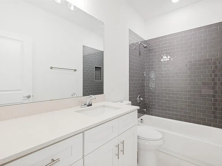 5609 Woodlands Dr — Photo 22