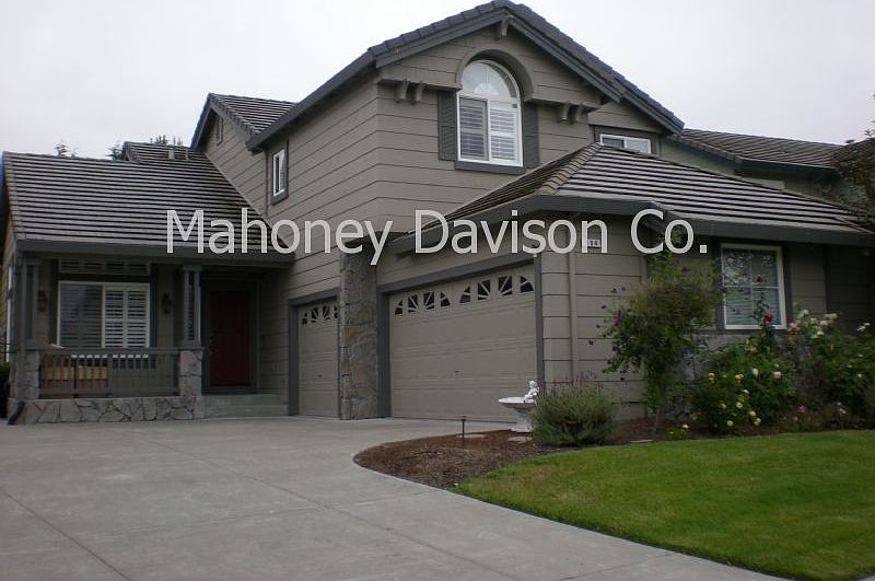994 Quarry St.