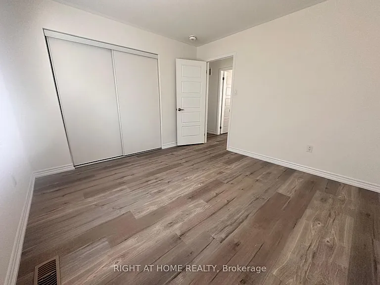 516 Equestrian Way — Photo 24