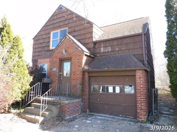 1425 Eggert Rd, Amherst, NY 14226