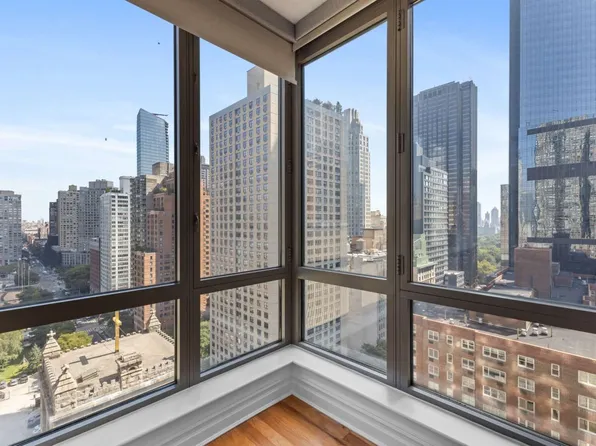 2 Columbus Avenue image 29 of 31