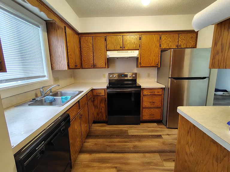 838 Apgar St S — Photo 7