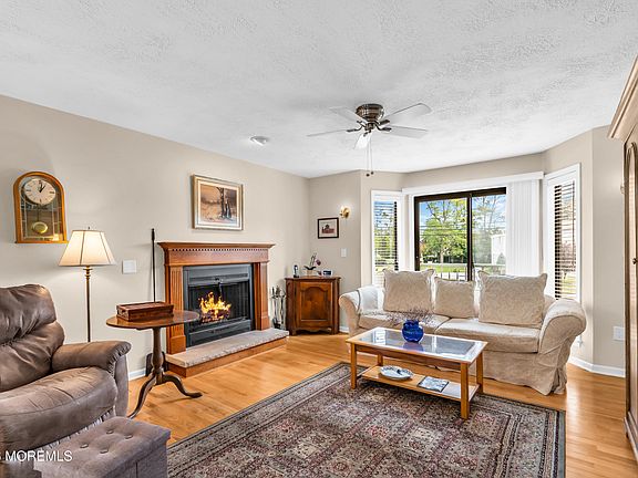 3rd image of 580 Patten Avenue #2