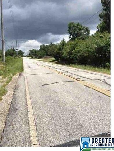 2nd image of 1700 Wynn Rd
