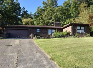 516 Hamlet Dr, New Albany, IN 47150