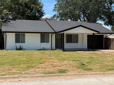 829 James St, Azle, TX, 76020