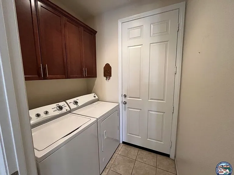 302 Sunny Meadow Pl — Photo 5