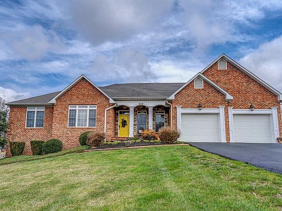 2nd image of 255 Stoneledge Dr