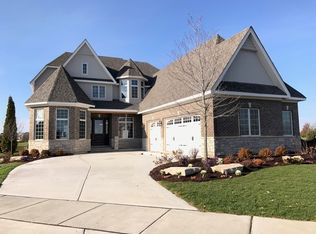 3312 Club Ct, Naperville, IL 60564