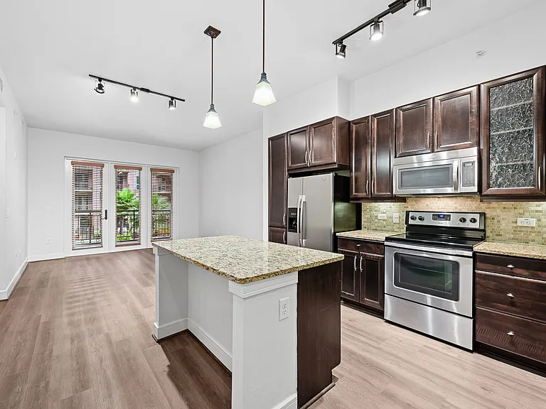 Hollings Post Oak — Photo 34