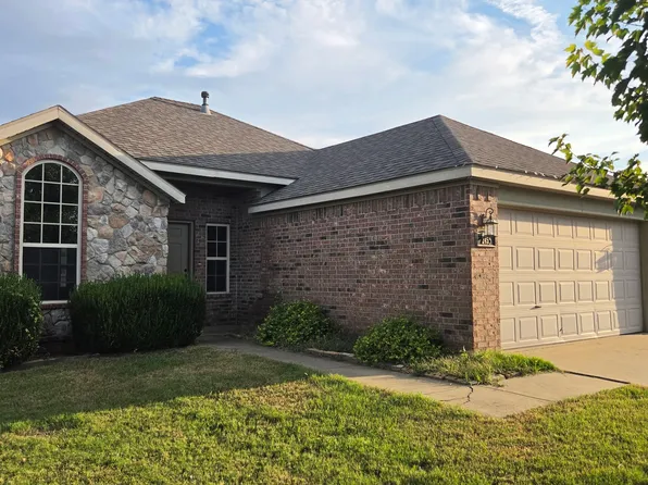 2455 Linden Cir, Springdale, AR 72764