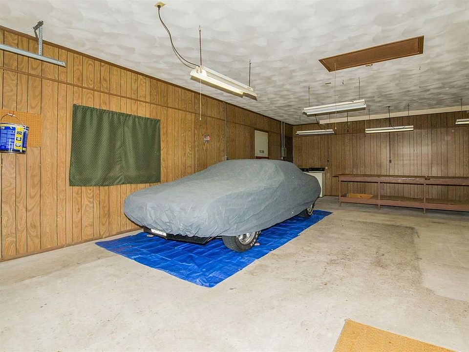 1st image of 423 2nd Ave SE
