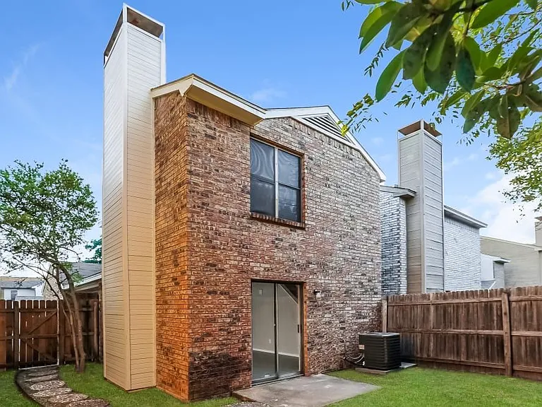 1327 High Ridge Dr #1 — Photo 4