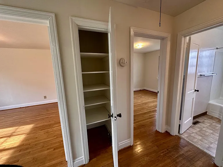 522 Elmhurst Rd — Photo 7
