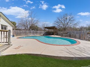 7710 Canterfield Rd, San Antonio, TX 78240