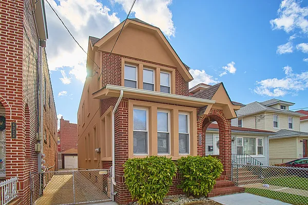 Rented by Compass | media 11