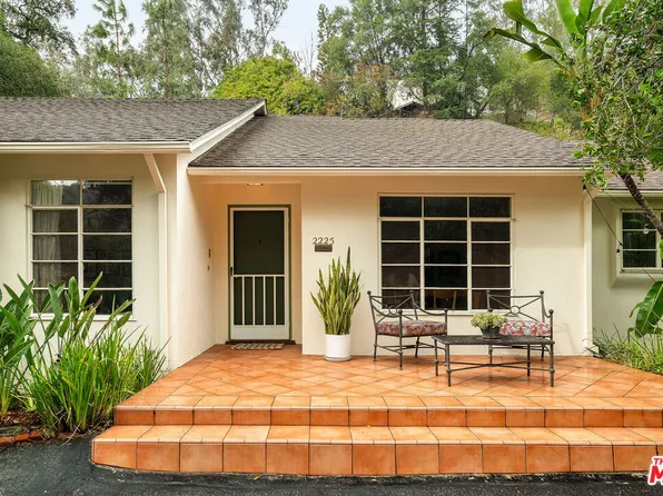 2225 E Chevy Chase Dr, Glendale, CA 91206