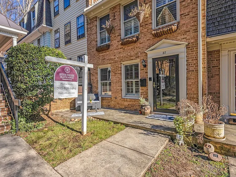 2302 Sanford St — Photo 51