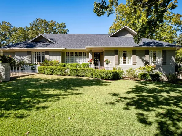 8 Longlea Dr, Little Rock, AR 72212