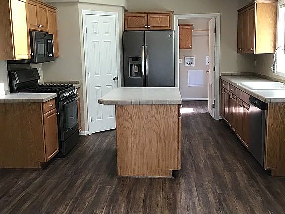 A kitchen with everything