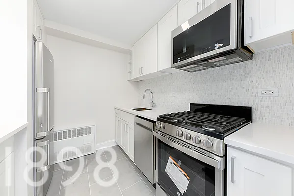 Rented by A&E Real Estate Management | media 43