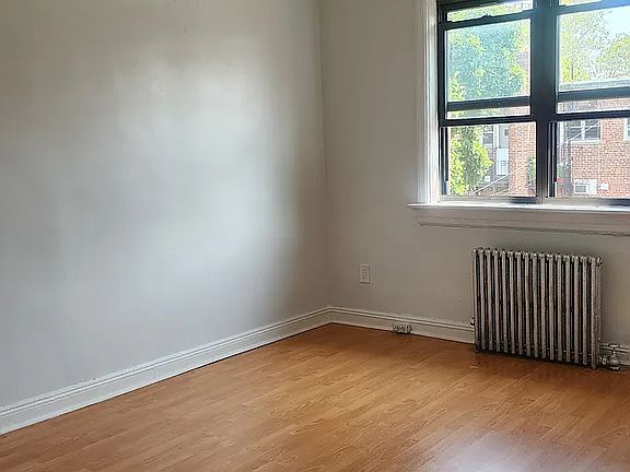 5th image of 63 Minna St Floor 2