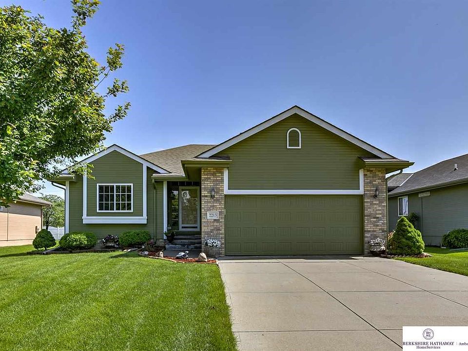 1st image of 2213 Aberdeen Dr