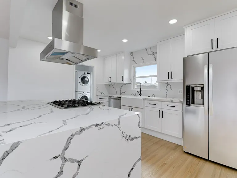 351 Eucalyptus Ave — Photo 6