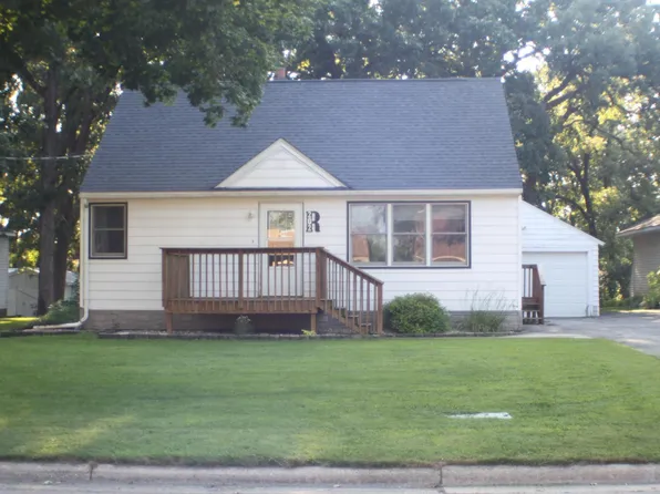 202 4th St NW, Rose Creek, MN 55970